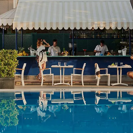Feriested Cavalieri, A Waldorf Astoria