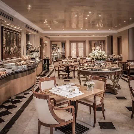 Feriested Cavalieri, A Waldorf Astoria Rom