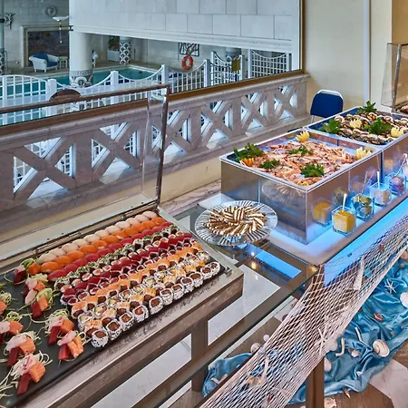 אתר נופש Cavalieri, A Waldorf Astoria 5*