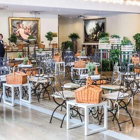 אתר נופש Cavalieri, A Waldorf Astoria