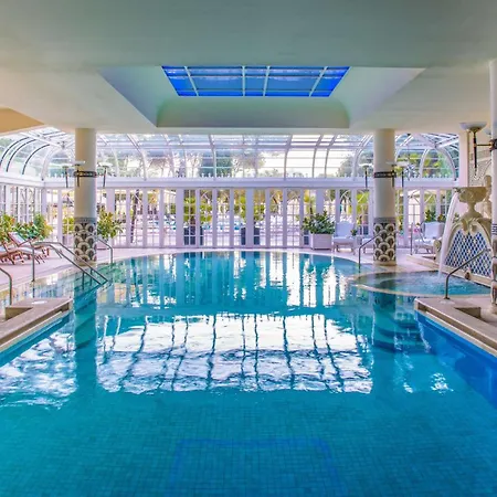 אתר נופש Cavalieri, A Waldorf Astoria 5*