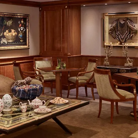 Üdülőközpont Cavalieri, A Waldorf Astoria