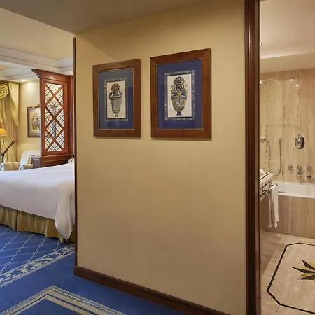 Resort Cavalieri, A Waldorf Astoria
